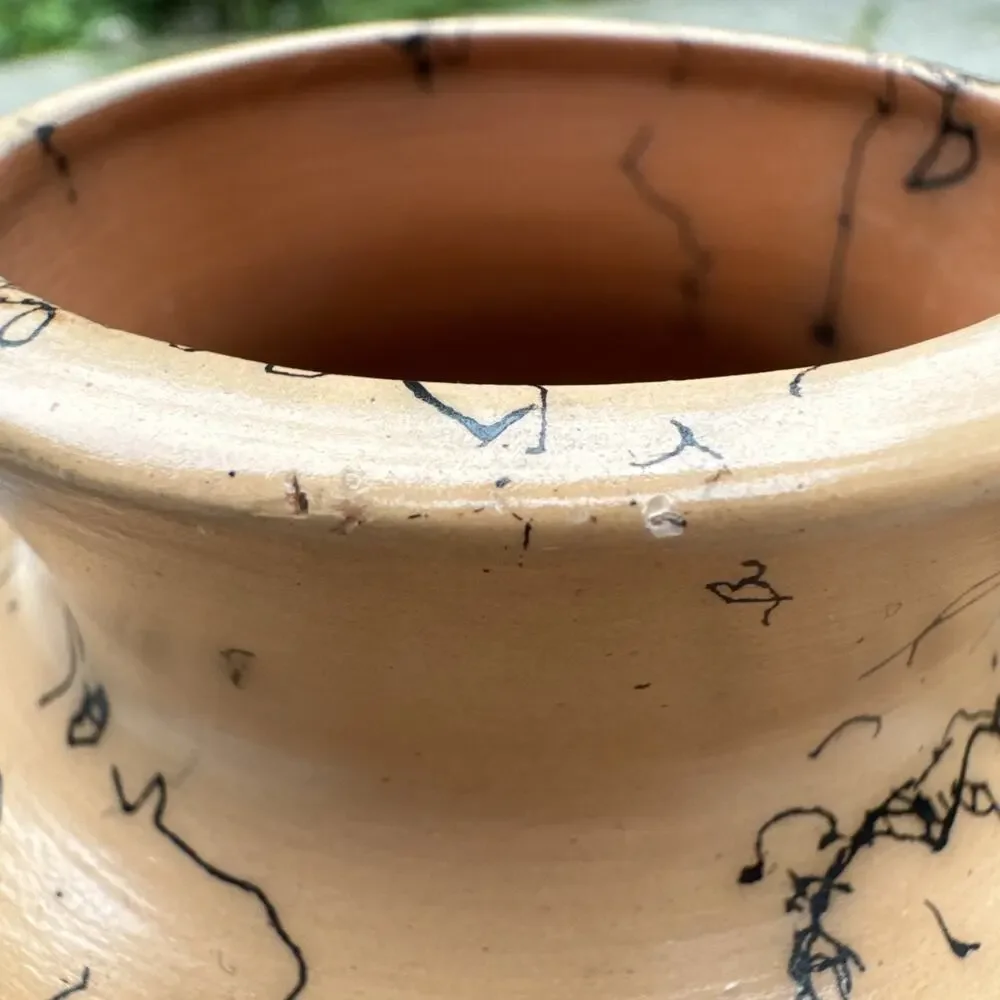 Navajo Horsehair Pottery Vase Hand Etched Native American Southwest Signed